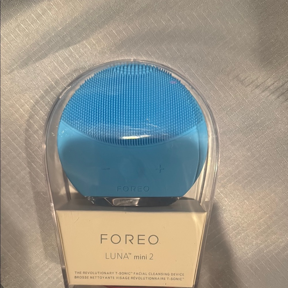 Foreo Luna Mini 2 Facial Cleansing Device - Blue